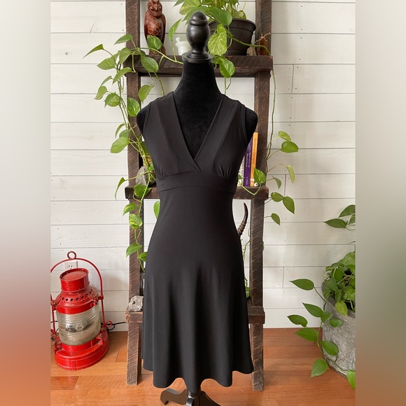 B Darlin: Black Dress - Picture 14 of 17